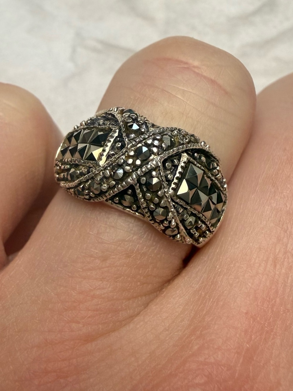 Sterling Silver Marcasite Criss Cross Statement Ring Size 5.5